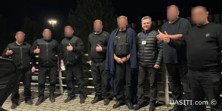 Інкасаторів Ощадбанку 28 годин тримали в кайданах: МЗС відреагувало на інцидент в Угорщині